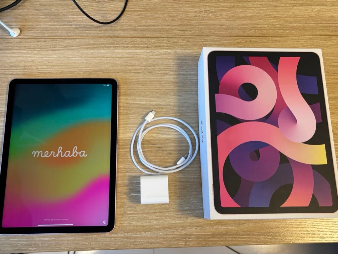 iPad Air 第4世代 ローズピンク 64GB 箱/充電器、ケーブル付き - メルカリ