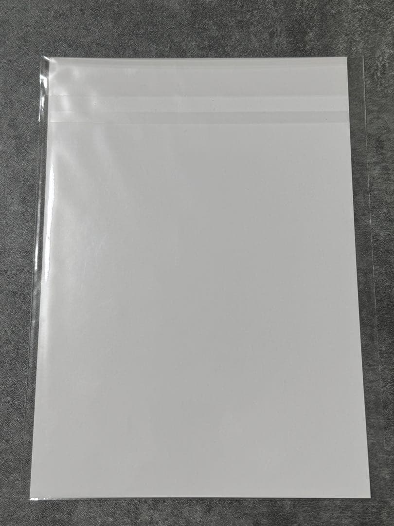 ILLIT イロハ 時よ止まれ 直筆サイン入り ポストカード - メルカリ