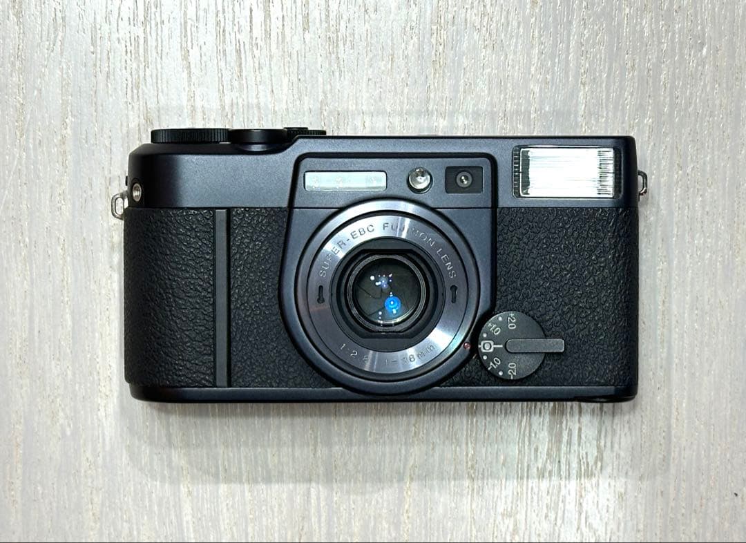 Fujifilm KLASSE S フジ クラッセS ブラック コンパクトカメラ 今月の買取実績紹介｜フジフィルム クラッセ S, ブロニカ EC-TL 他