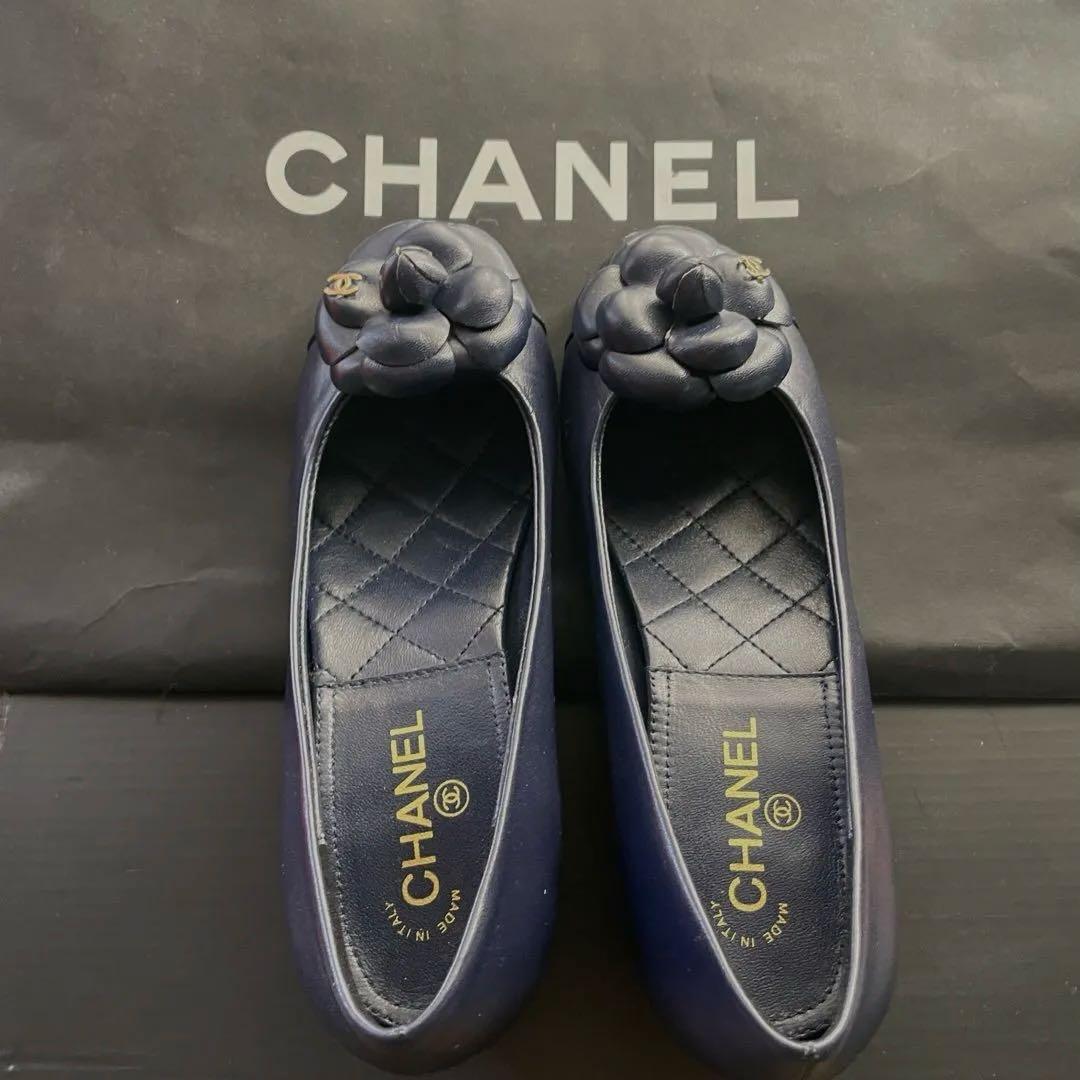 シャネル カメリア ネイビー サイズ23 CHANEL シャネル カメリア 三つ折り財布 コンパクトウォレット レザー