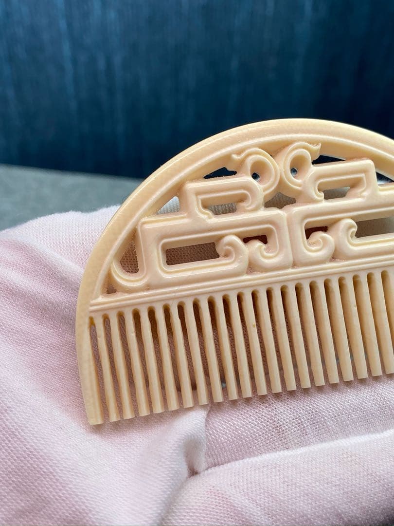 天然マンモス牙美しい手作り彫刻 一櫛百順 髪櫛(23g)