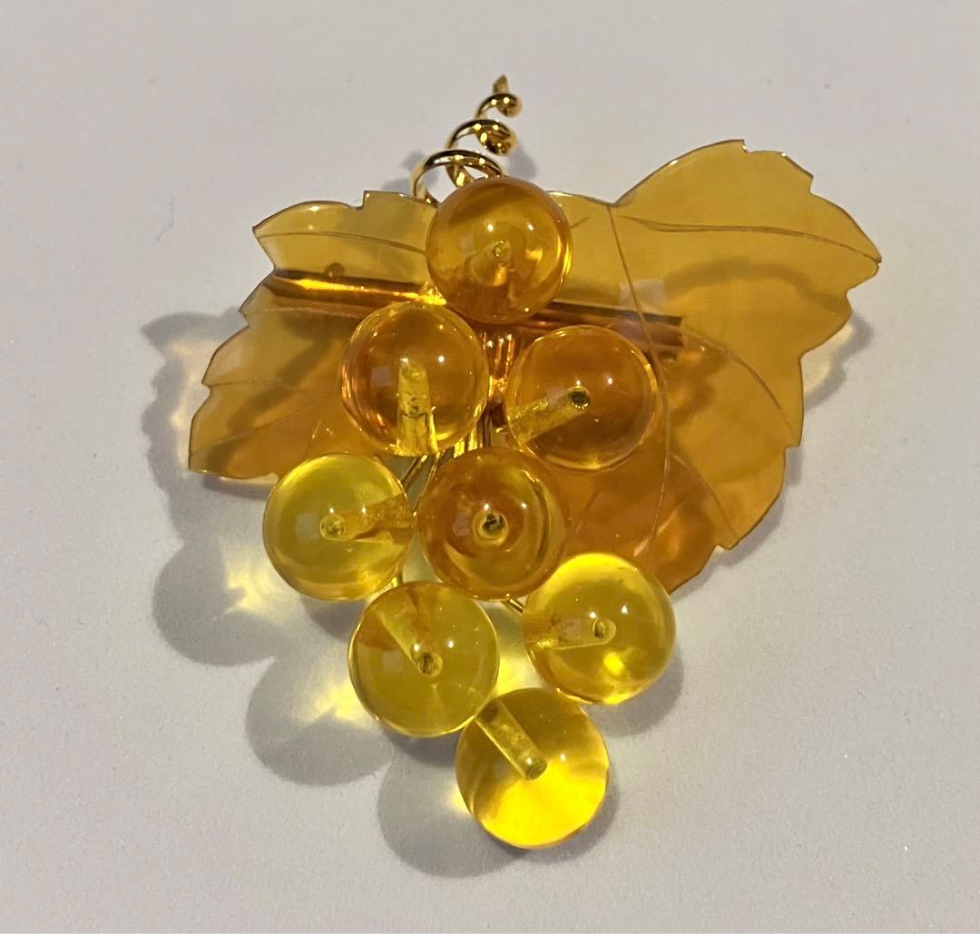 本鼈甲 ブローチ 白べっ甲 白甲 未使用 ぶどう アクセサリー - メルカリ