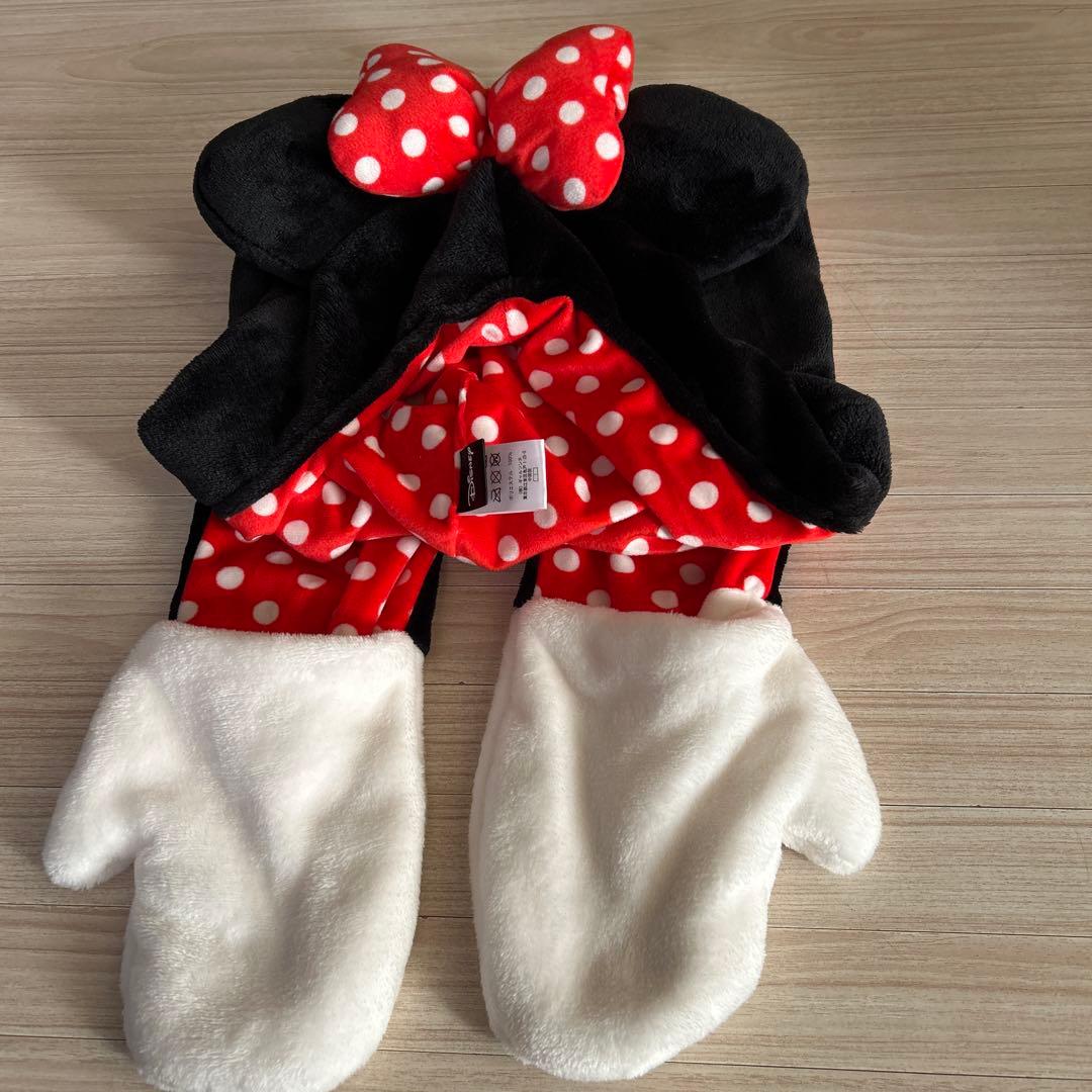 新品未使用！ディズニーリゾートミニーマウス マフラーファンキャップ