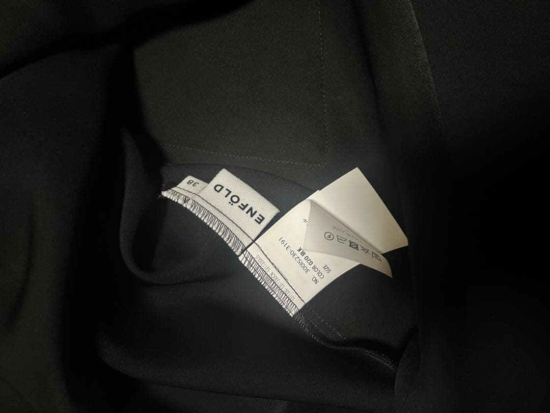 最終値下げ 2025SS ENFOLD ドレープヘムシャツ ブラック サイズ38