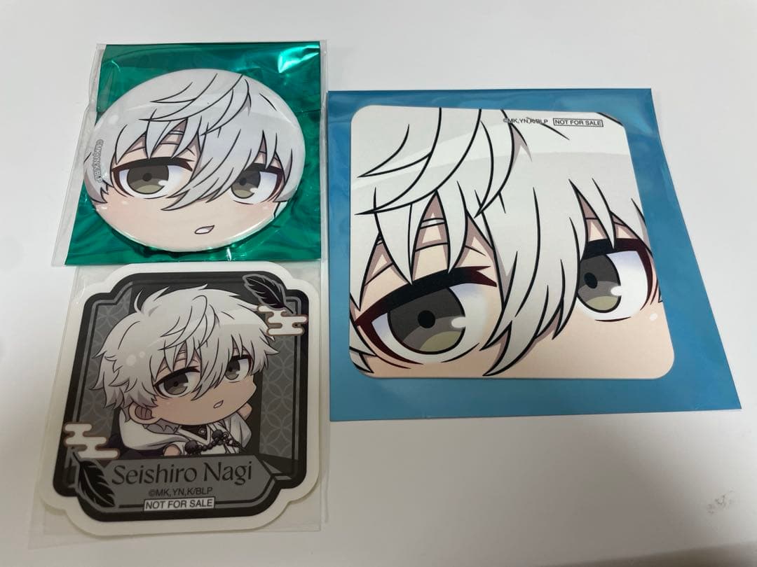 ブルーロック スマイルベースカフェ 凪 缶バッチ 特典ステッカー