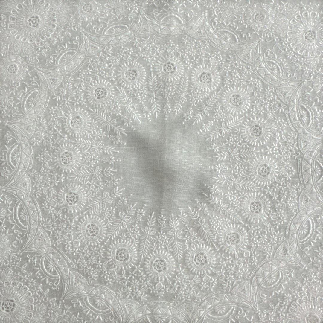 スワトウ 白のハンカチ 刺繍が美しい 中国汕頭 アンティーク