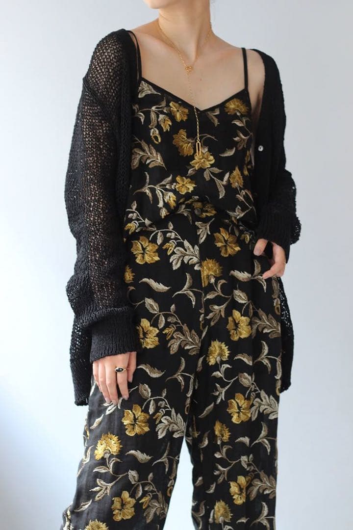 トップス ERIKO KATORI flower embroidery camisole Black Flower Embroidered Open Back Cami Top | Florina – motelrocks.com