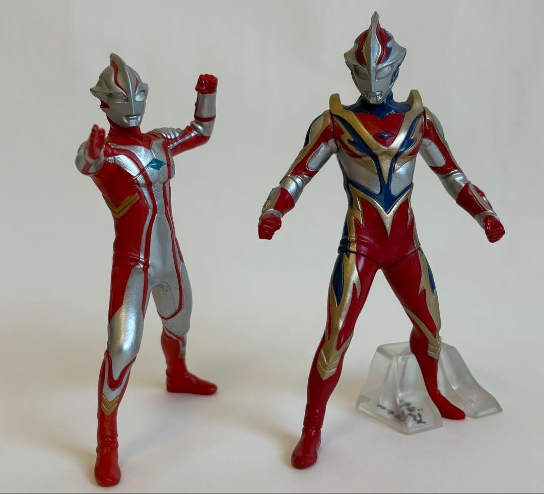 ウルトラマンフィギュア 11体セット（アルティメットソリッド、HDM創絶