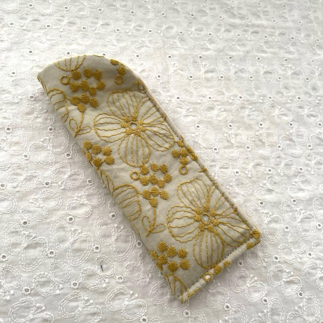 刺繍生地のメガネケース ハンドメイド ベージュ 花刺繍柄 MS285