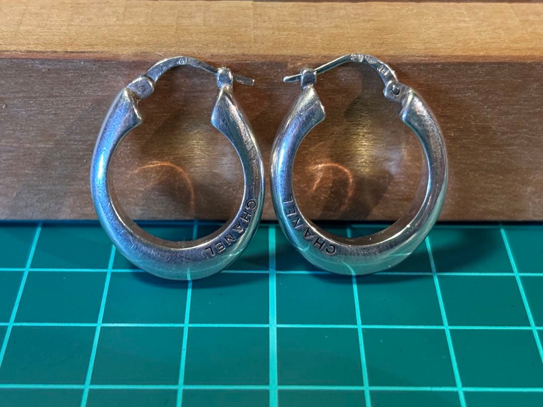 CHANEL シャネル ヴィンテージ フープ ピアス/925 両耳用 シルバー CHANEL シャネル フープピアス ロゴ 925 シルバー ヴィンテージ