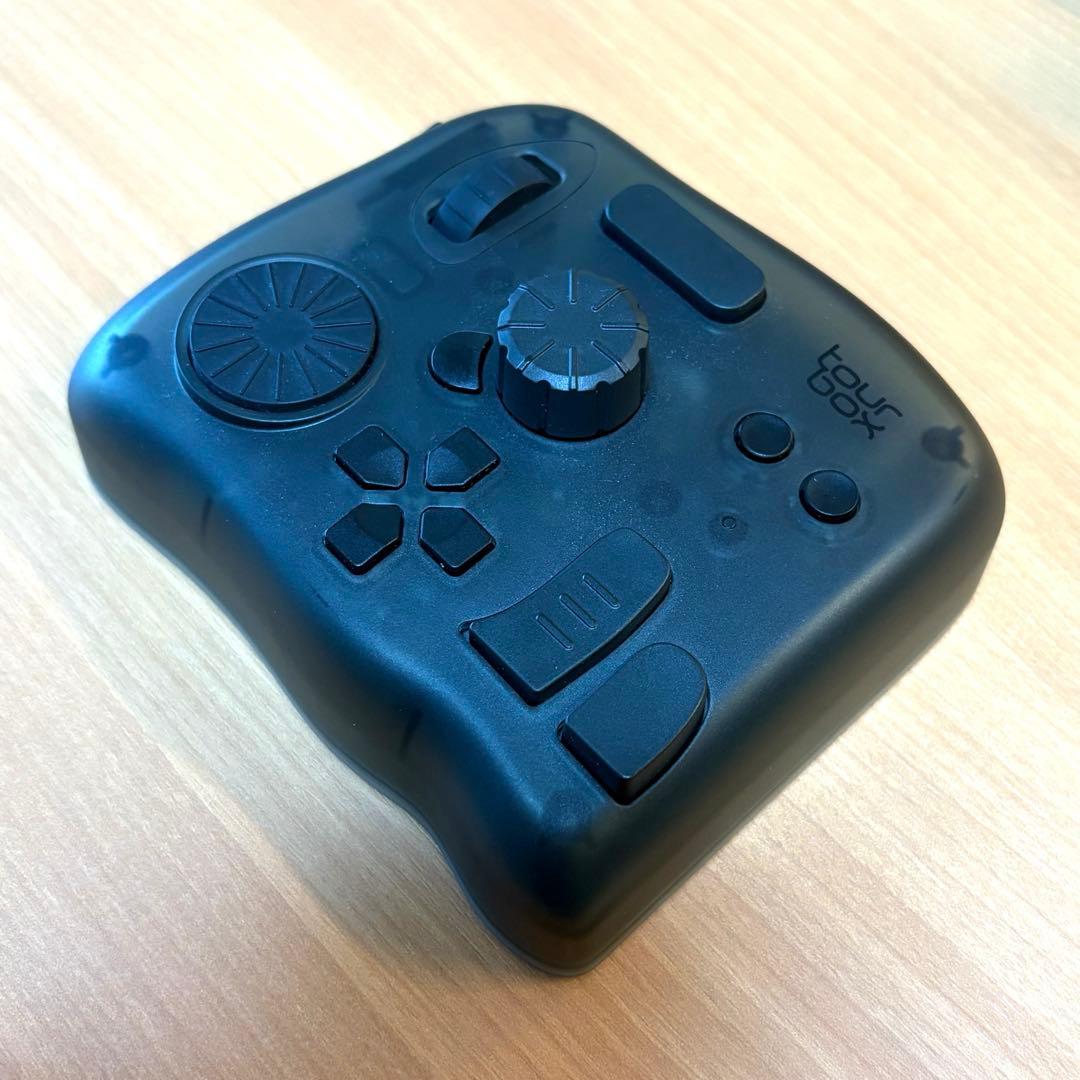 USEN UAR-01 Wi-Fiルーター + URA-N2 充電器／スマホ