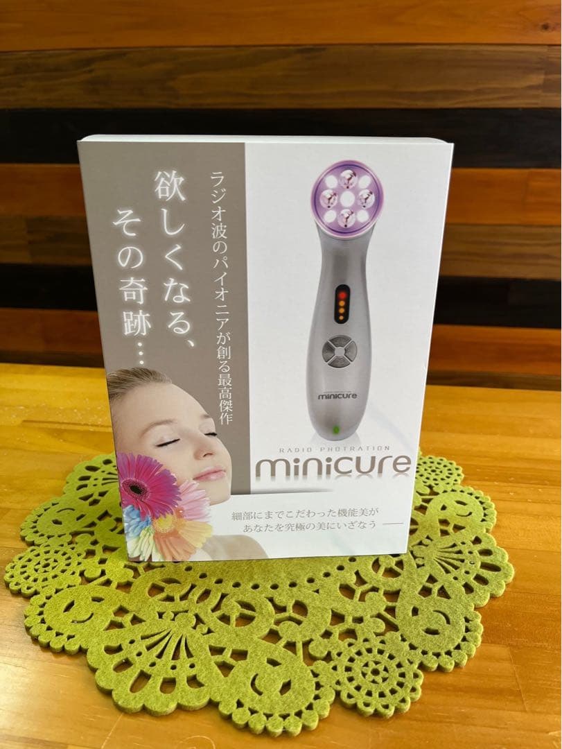 ICRラジオフォトレーションminicureミニキュア美顔器 送料無料】ICR Radio Photration ミニキュア (美顔器) : トレジャー