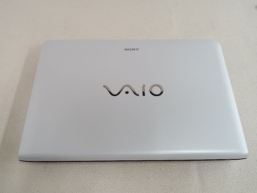 √ SONY VAIO SVE151B11N ストレージ無 メモリ8G