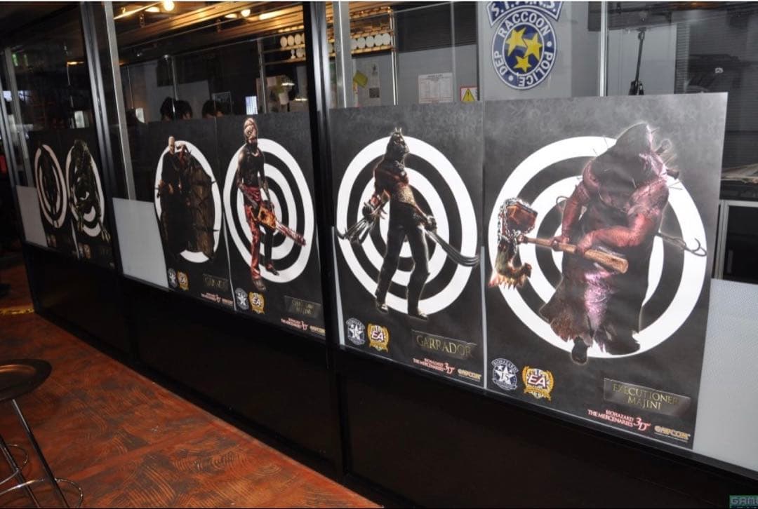 ☆希少☆ バイオハザード タイラント ポスター 15周年 シューティング