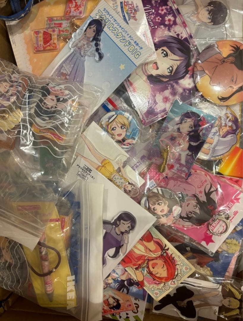 鬼滅の刃 ワンピース ラブライブ アニメグッズ まとめ売り 大量 1500点