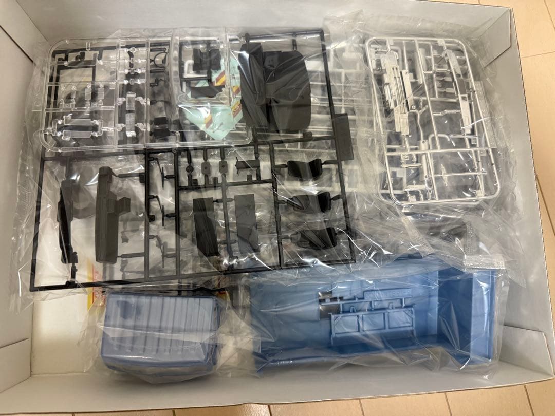 三菱ふそうザ・グレートダンプDUMP TRUCK 1/32デコトラ - メルカリ