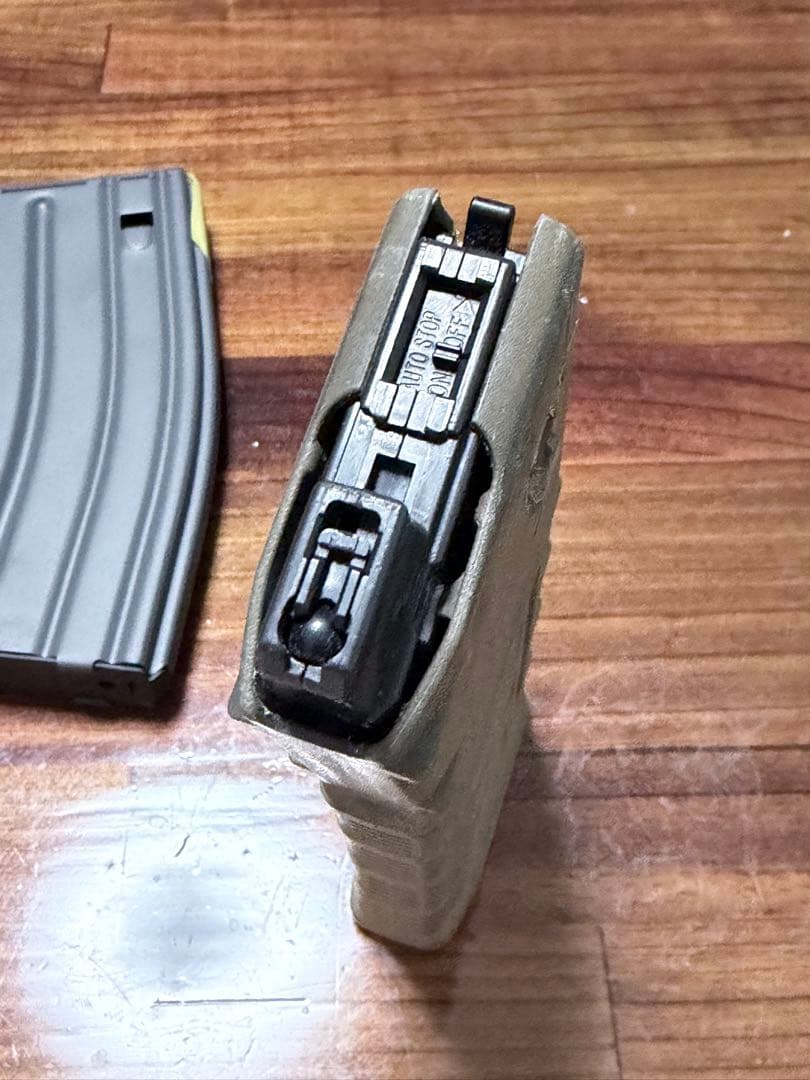 東京マルイ エボルト EVOLT用 マガジン PMAG 実物加工 外側だけ - メルカリ