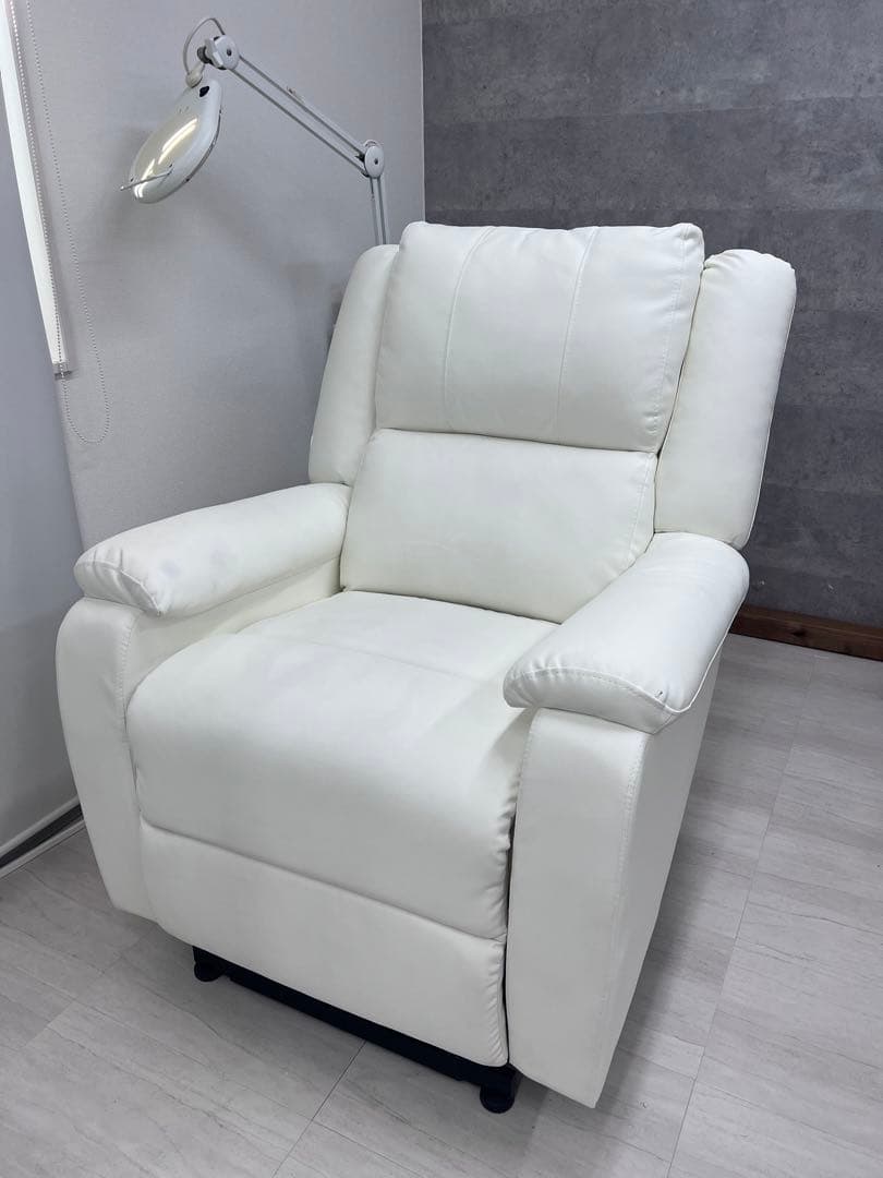 セブンビューティー/電動垂直昇降リクライニングチェア/オフホワイト