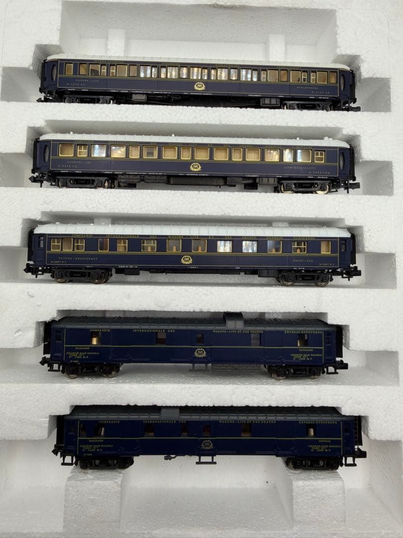 ARNOLD Nゲージ オリエント急行客車、荷物車 5両セット - メルカリ