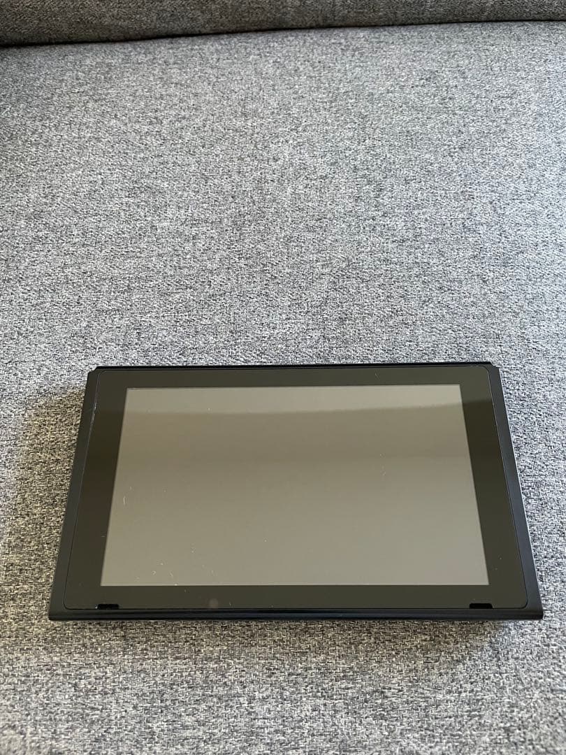 ニンテンドースイッチ 本体　HAC-001 Amazon.com: Nintendo Switch Game Console - Black (HAC-001(-01) w