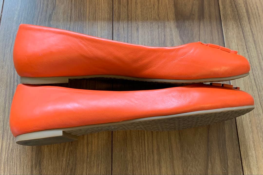 【美品】Tory Burchフラットシューズ 朱色 オレンジ／23.5cm