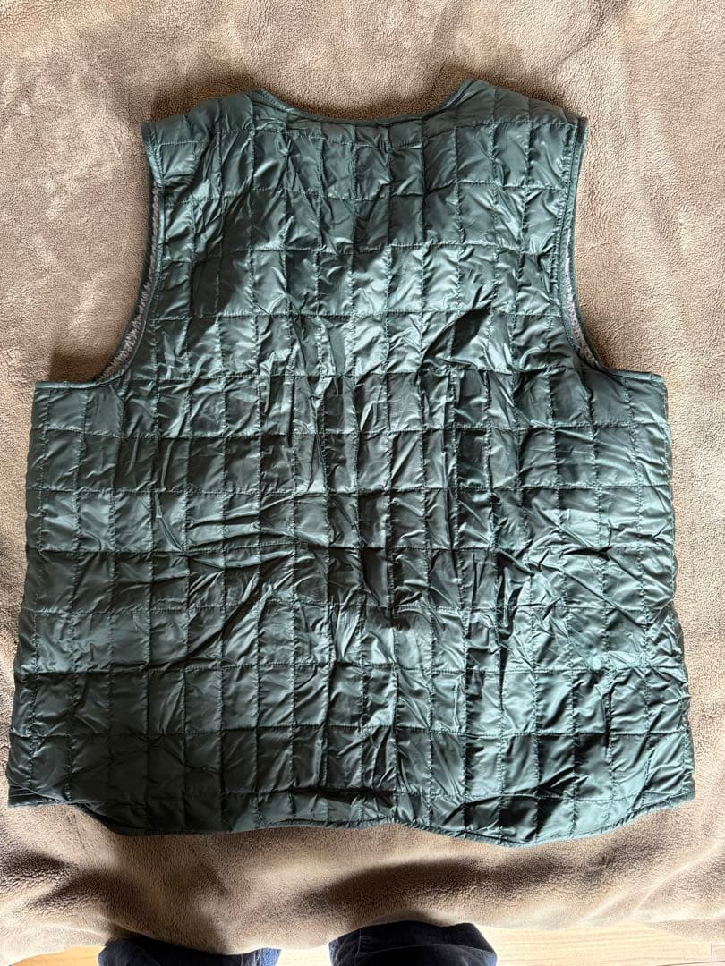 パタゴニア 40周年記念 リサイクルダウンベスト リバーシブル - メルカリ