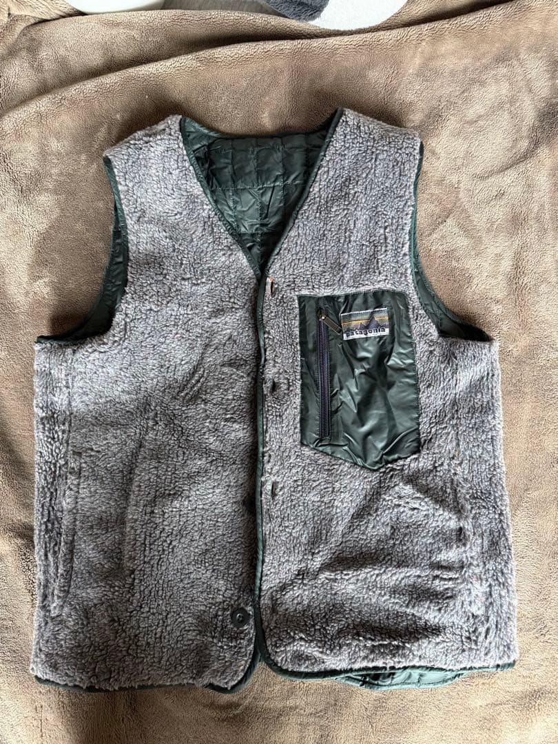 パタゴニア 40周年記念 リサイクルダウンベスト リバーシブル - メルカリ