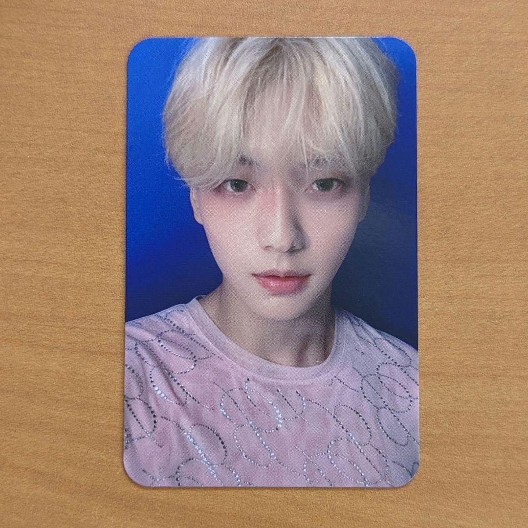 ルセラフィム サクラ 2025 ワルツ ライブ 香港 入場特典 トレカ