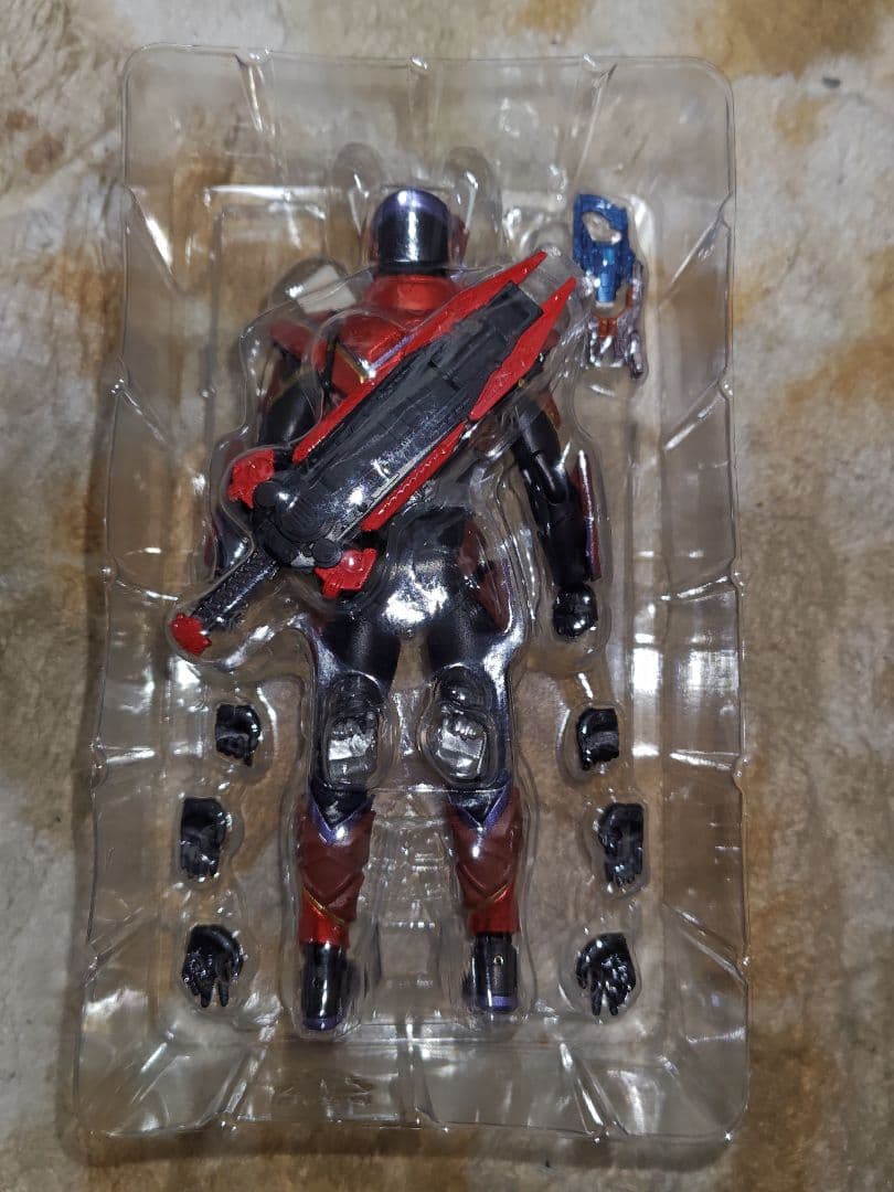 S.H.Figuarts 仮面ライダー バレン チョコドンフォーム