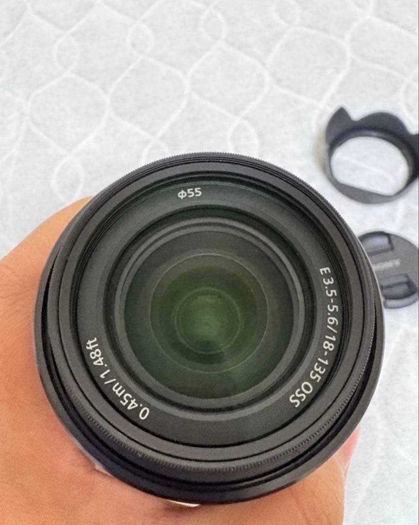 SONY E 18-135mm F3.5-5.6 OSS ズームレンズ