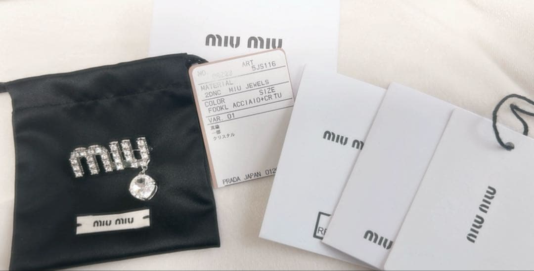 MIUMIU ブローチ miu miu（ミュウミュウ） ブローチ 5IS097 2DNC レディース クリスタル
