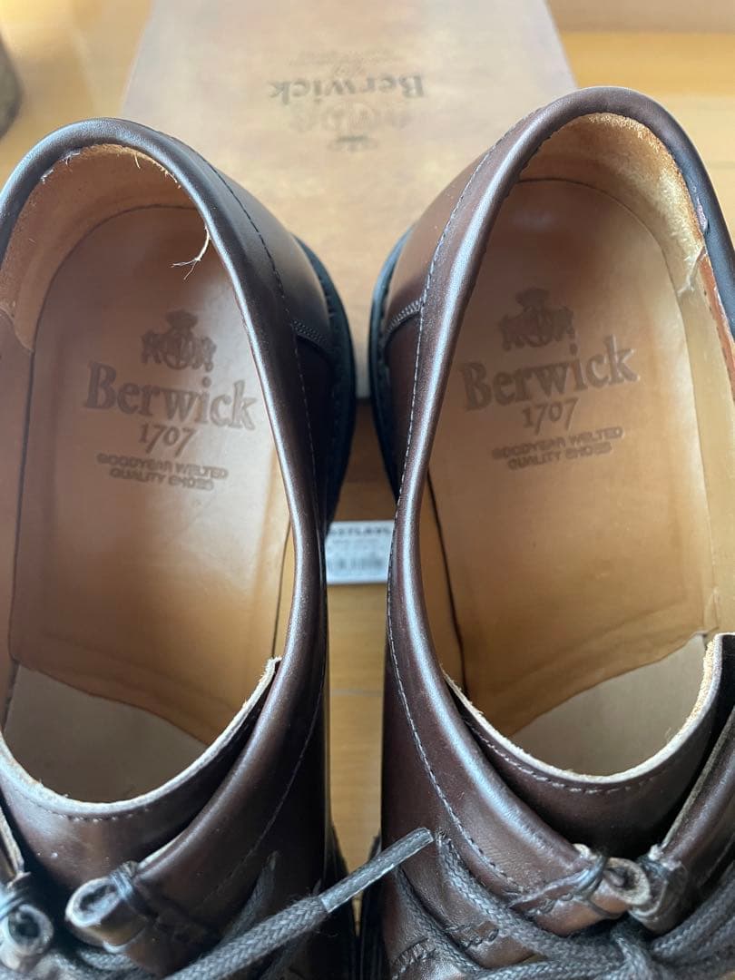 Berwick 5337LAVLDB チロリアンシューズ - メルカリ