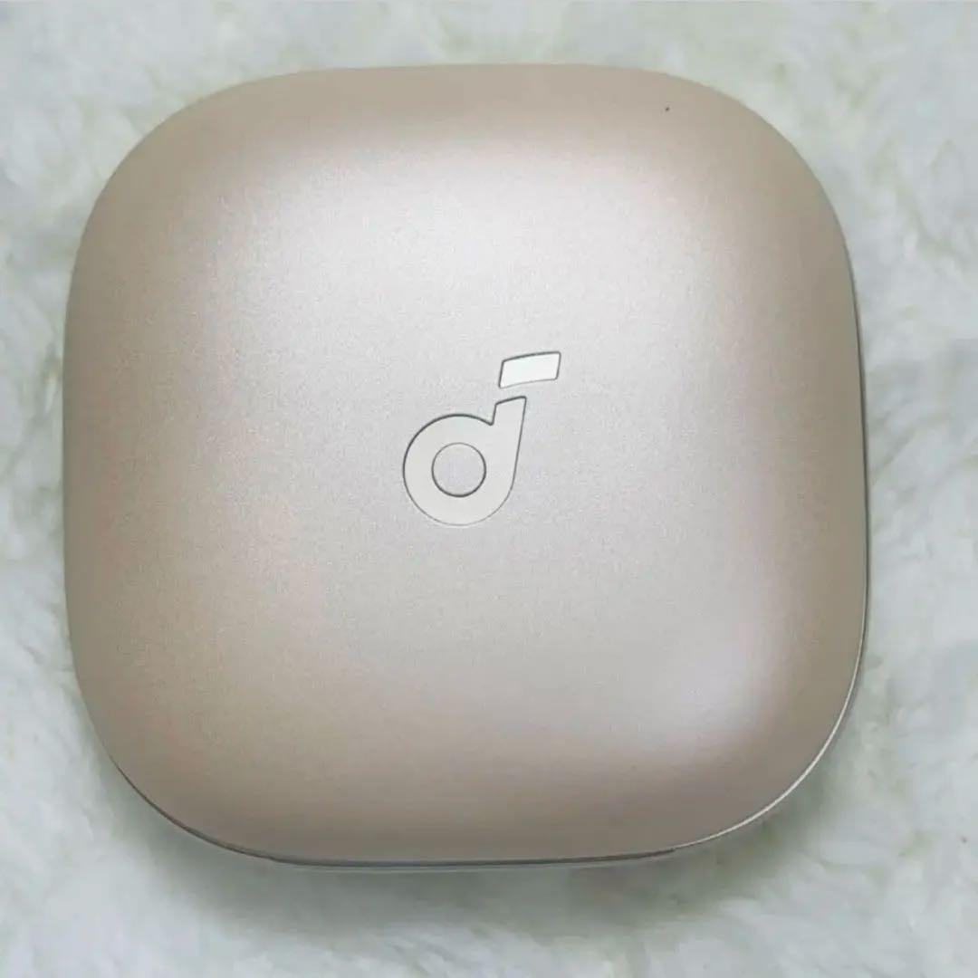 美品 soundcore Liberty5 シャンパンゴールド 充電ケース 1 - メルカリ