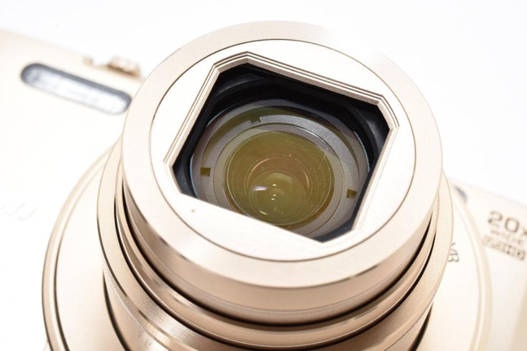 《 美品 》　ニコン　Nikon COOLPIX S7000 ゴールド　動作OK