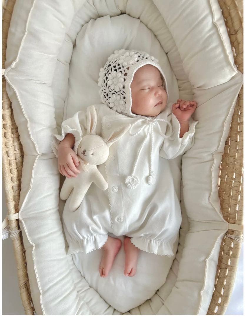 monbebe モンベベ　ロンパース　ボンネット　ファーストトイ3点セット monbebe モンベベ ロンパース ボンネット ファーストトイ3点セット