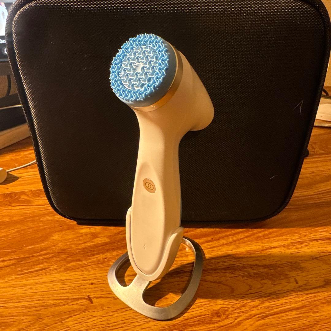 ニュースキン　ルミスパio スタンド・充電ケーブル付 2026年最新】ルミスパ 充電器の人気アイテム - メルカリ