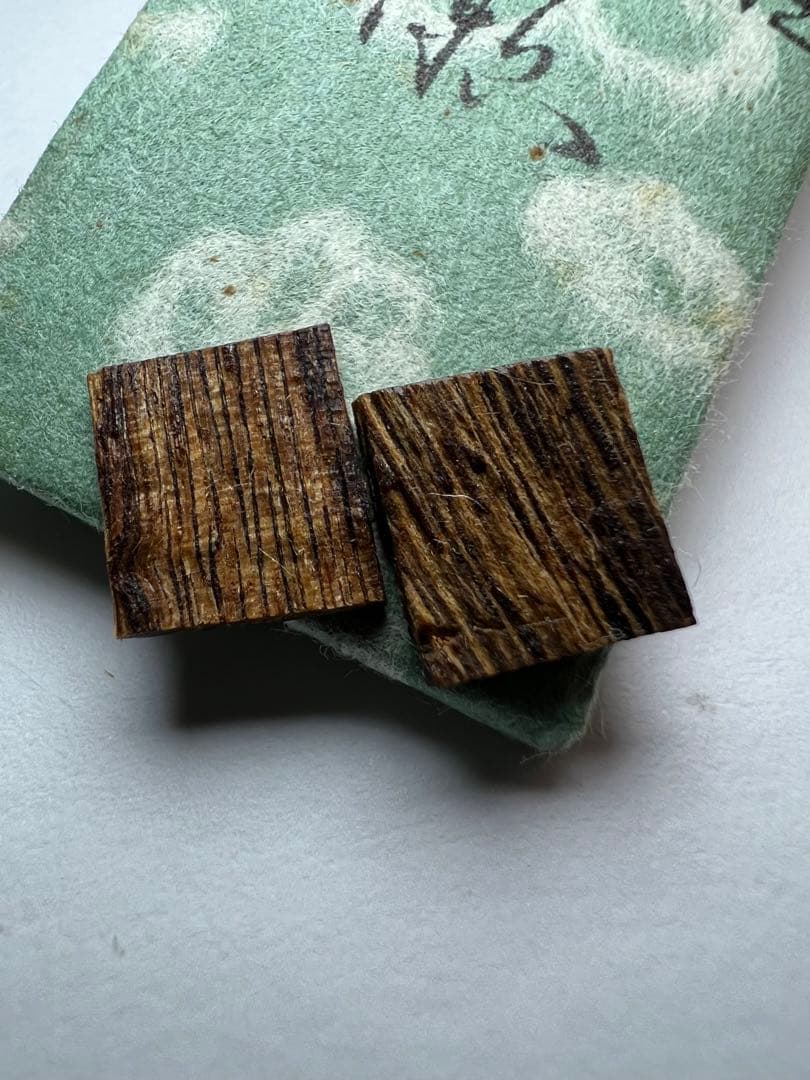 古渡命銘木 六十一種名香　新伽羅　銘【初瀬】0.232g 香木/お香/沈香/伽羅