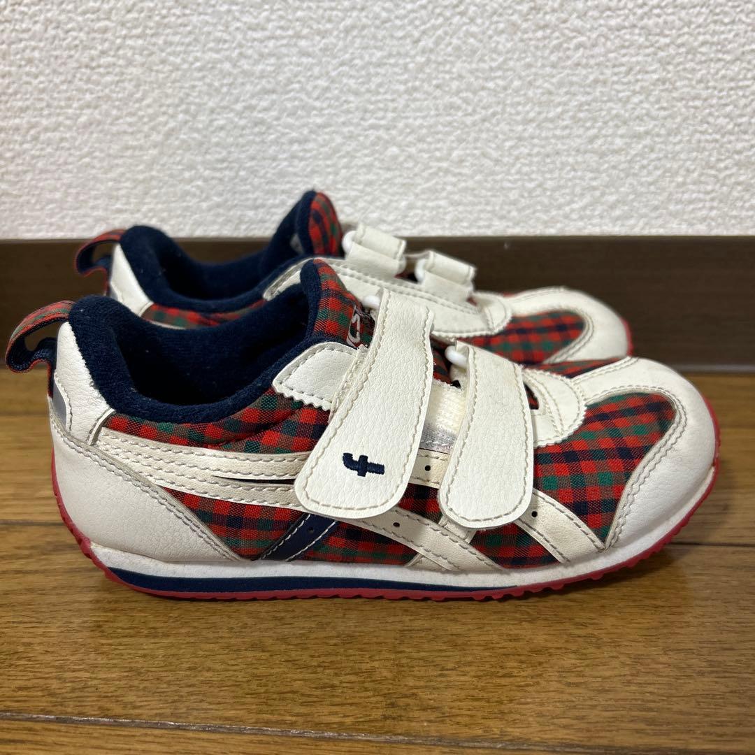 ファミリア asics シューズ 18cm - メルカリ