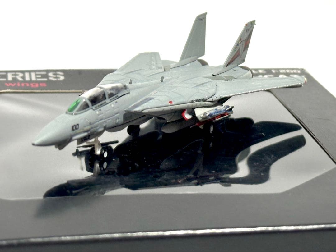 Hogan M-SELIESE F-14A Tomcat VF-154 - メルカリ