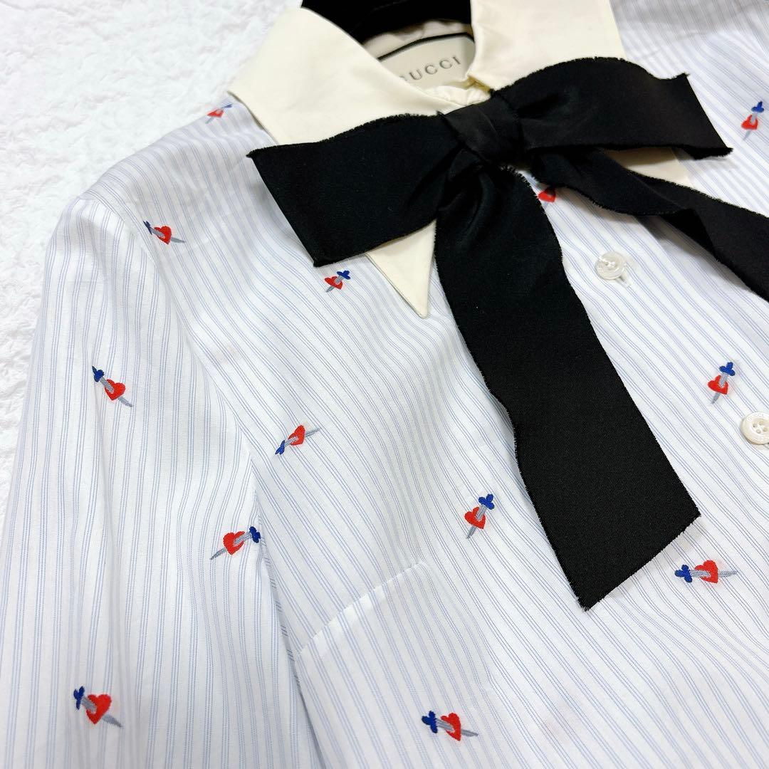 美品✨GUCCI ハート刺繍 リボン ブラウス シャツ ロゴボタン