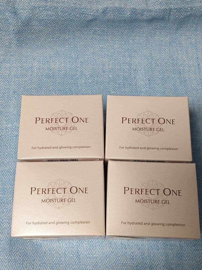 パーフェクトワン モイスチャージェル 75g 。4個 モイスチャージェルd / パーフェクトワン(オールインワン化粧品