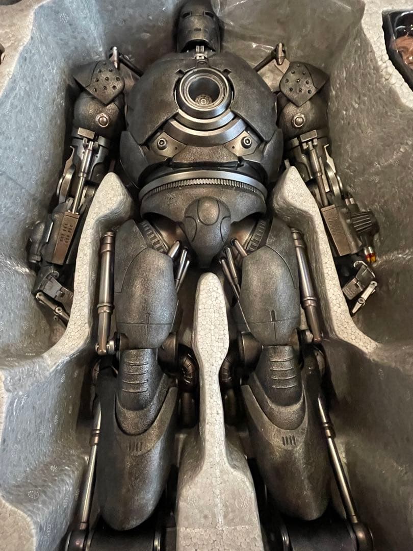 ホットトイズ 『アイアンマン』1／6スケールフィギュア アイアン