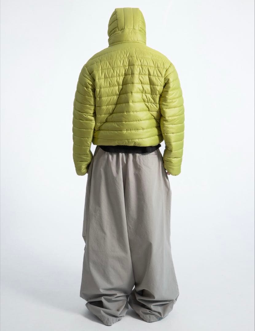 ライムグリーン アルパインダウンパーカ クレイターレイク - メルカリ