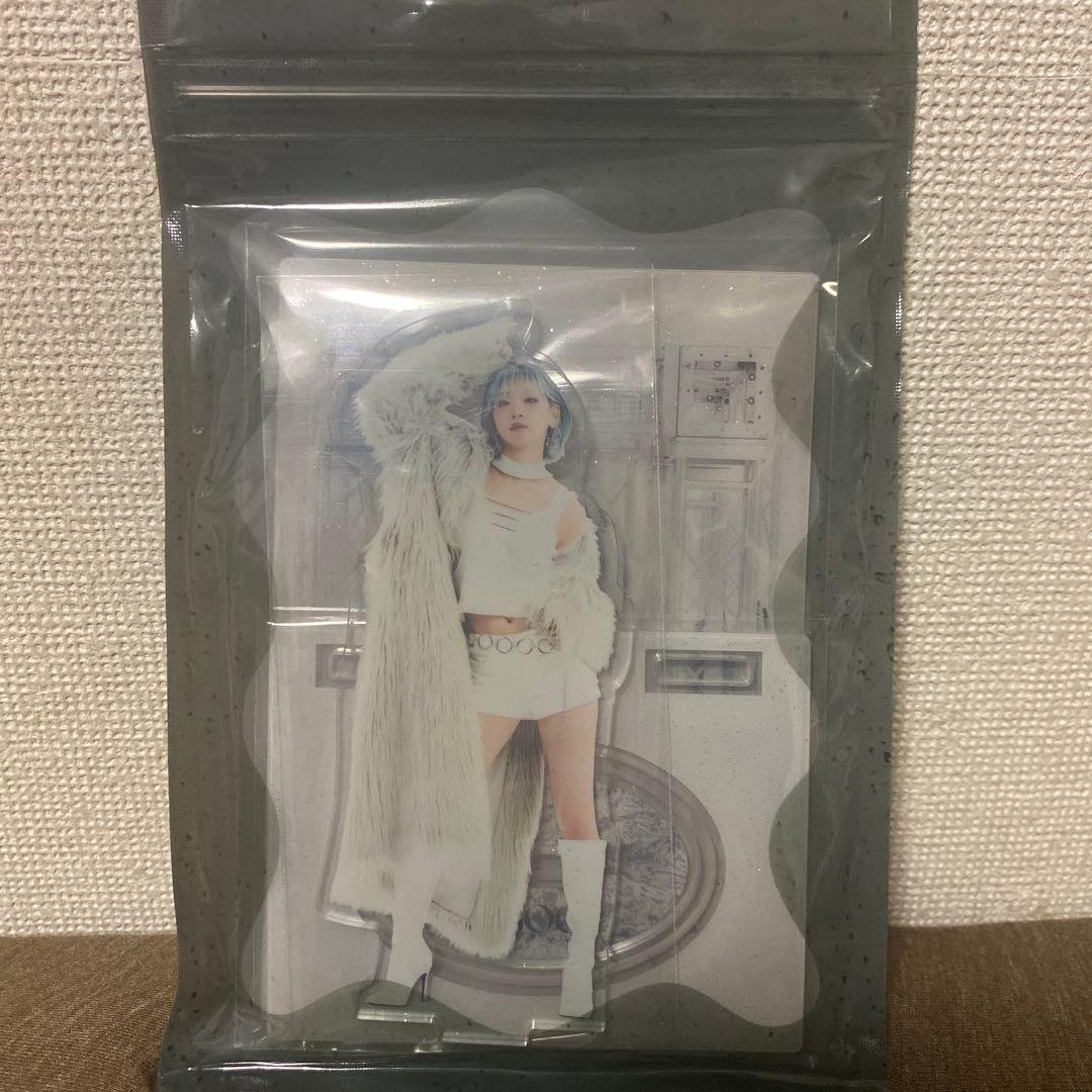 HANA NON STOP アクリルスタンド JISOO - メルカリ