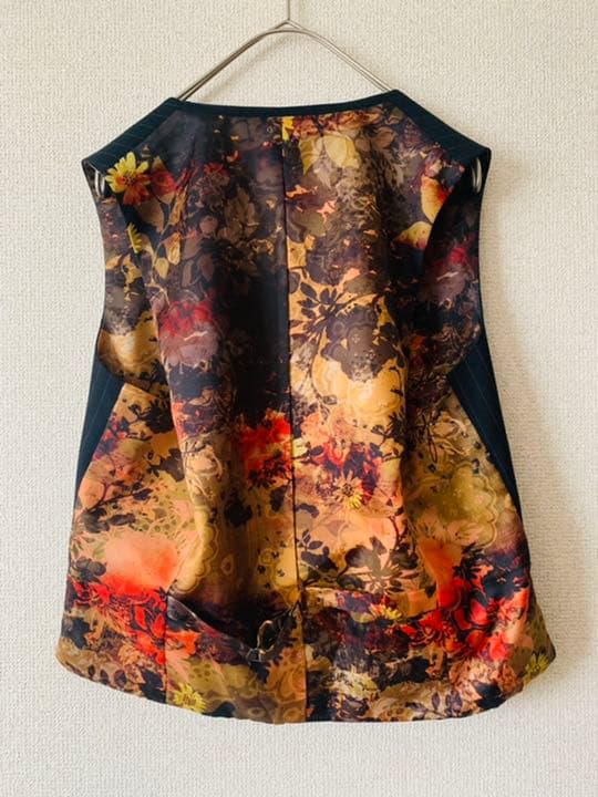☆極美品☆ イサムカタヤマ バックラッシュ 総柄ベスト ジレ - メルカリ