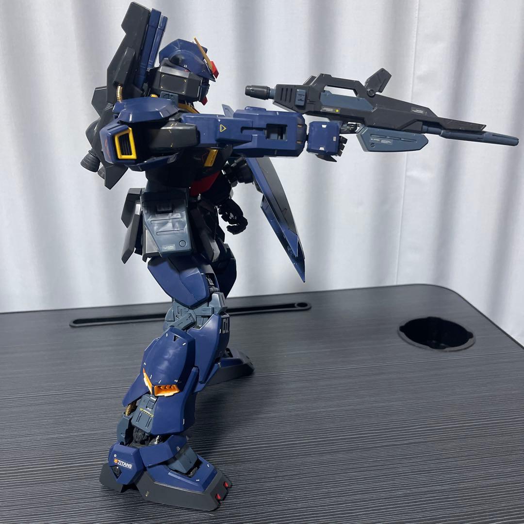 PG 1/60 RX−178 ガンダムMk -2(ティターンズカラー)組み立て済