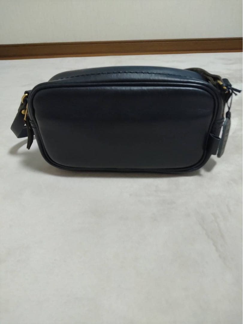 HERZヘルツ　ふっくらショルダー ふっくらフォルムが可愛いレディースショルダーポシェット / 革鞄の