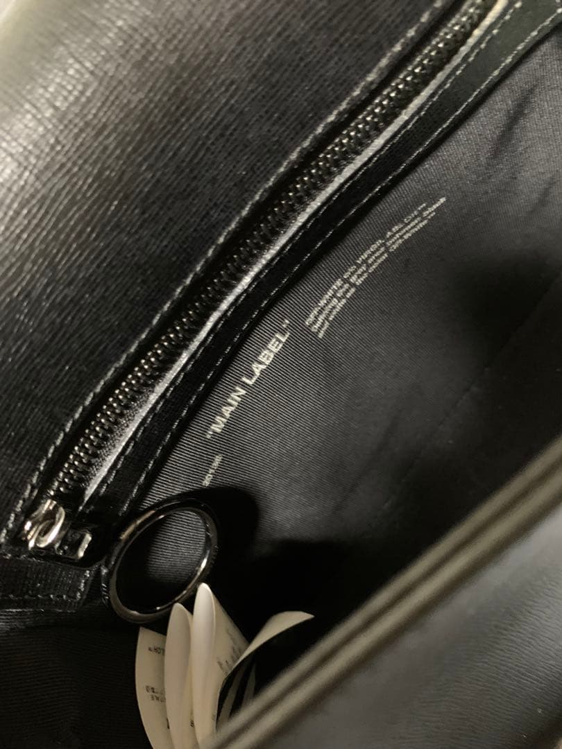 OFF-WHITE \"SCULPTURE\" ショルダーバッグ