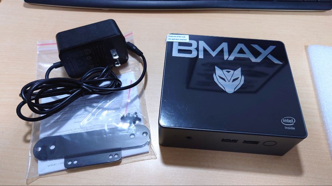 【ほぼ未使用】BMAX ミニPC win11 2.5GHz 8GB 256GB