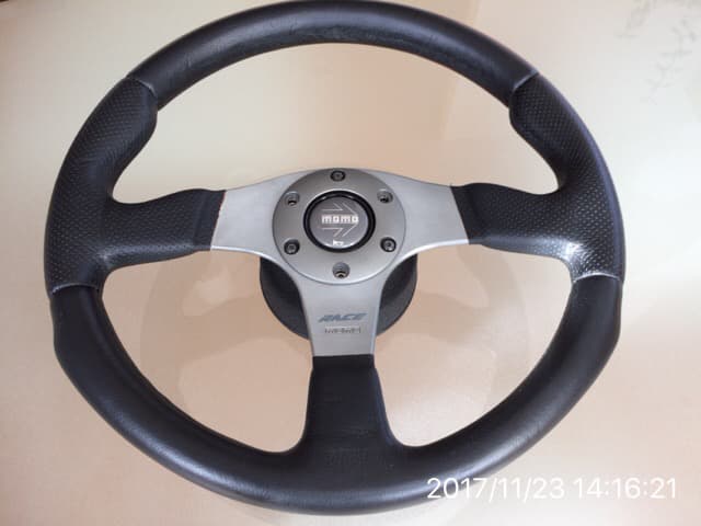 当時物 イタリア製 32パイ ステアリング 当時物 イタリア製 32パイ